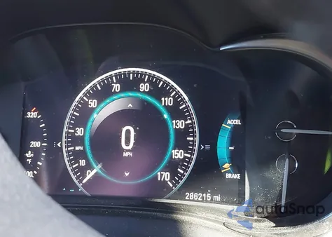 2015 Buick Lacrosse z USA, uszkodzony, nr VIN 1G4GB5GR3FF262137